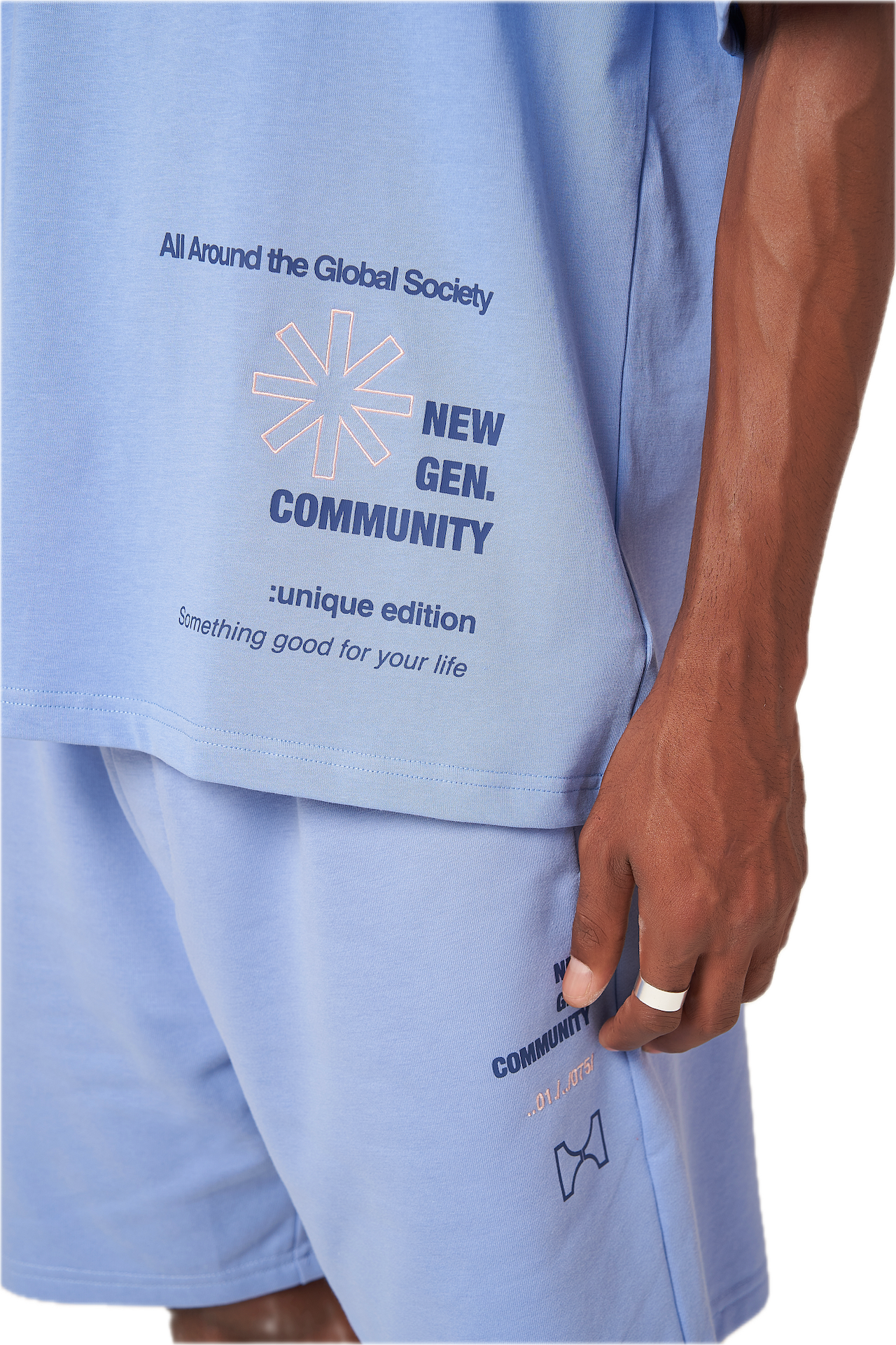 HEARTY GLOBAL COMMUNITY T-SHIRT - LILAC (UNISEX)