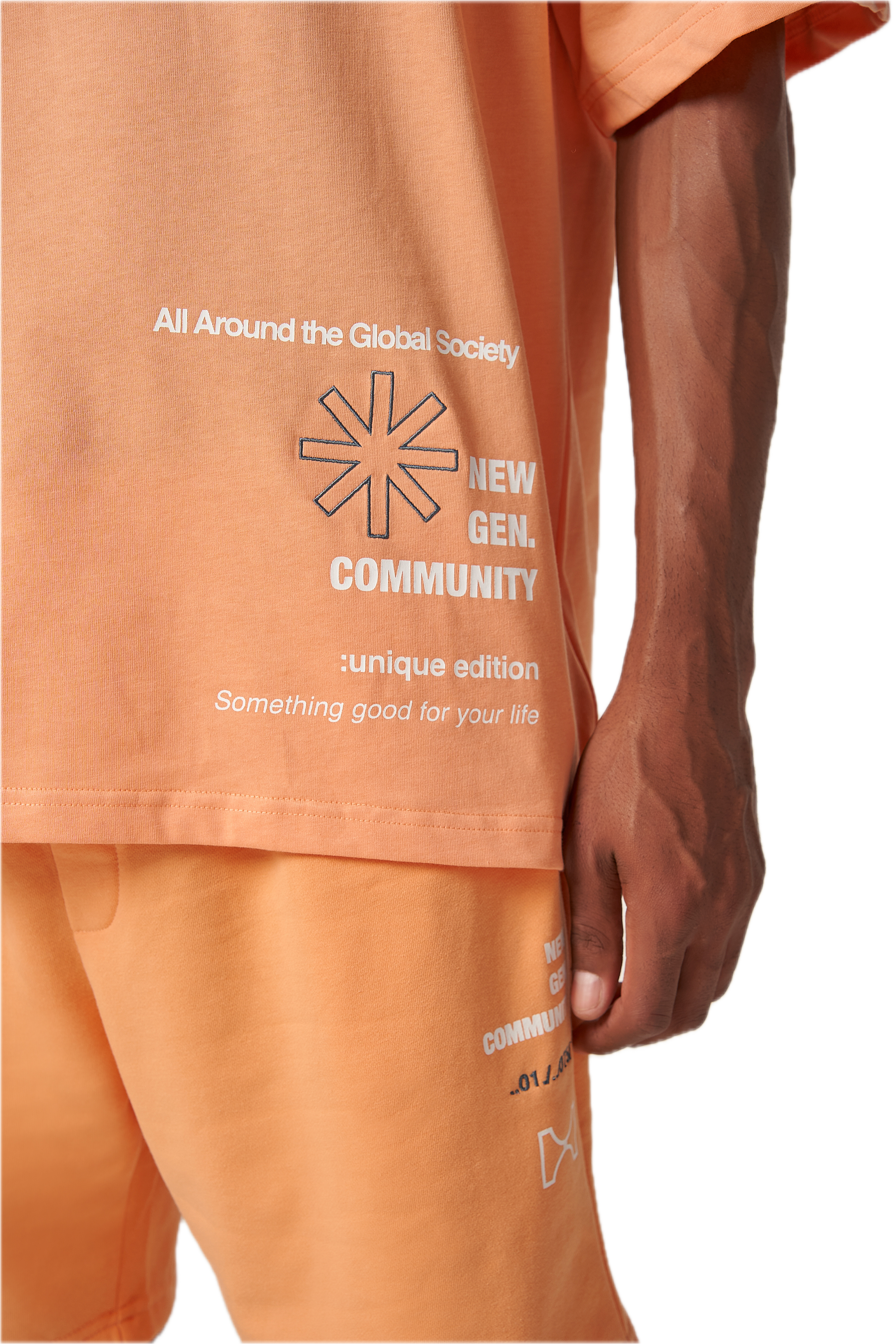 HEARTY GLOBAL COMMUNITY T-SHIRT - SOFT ORANGE (UNISEX)
