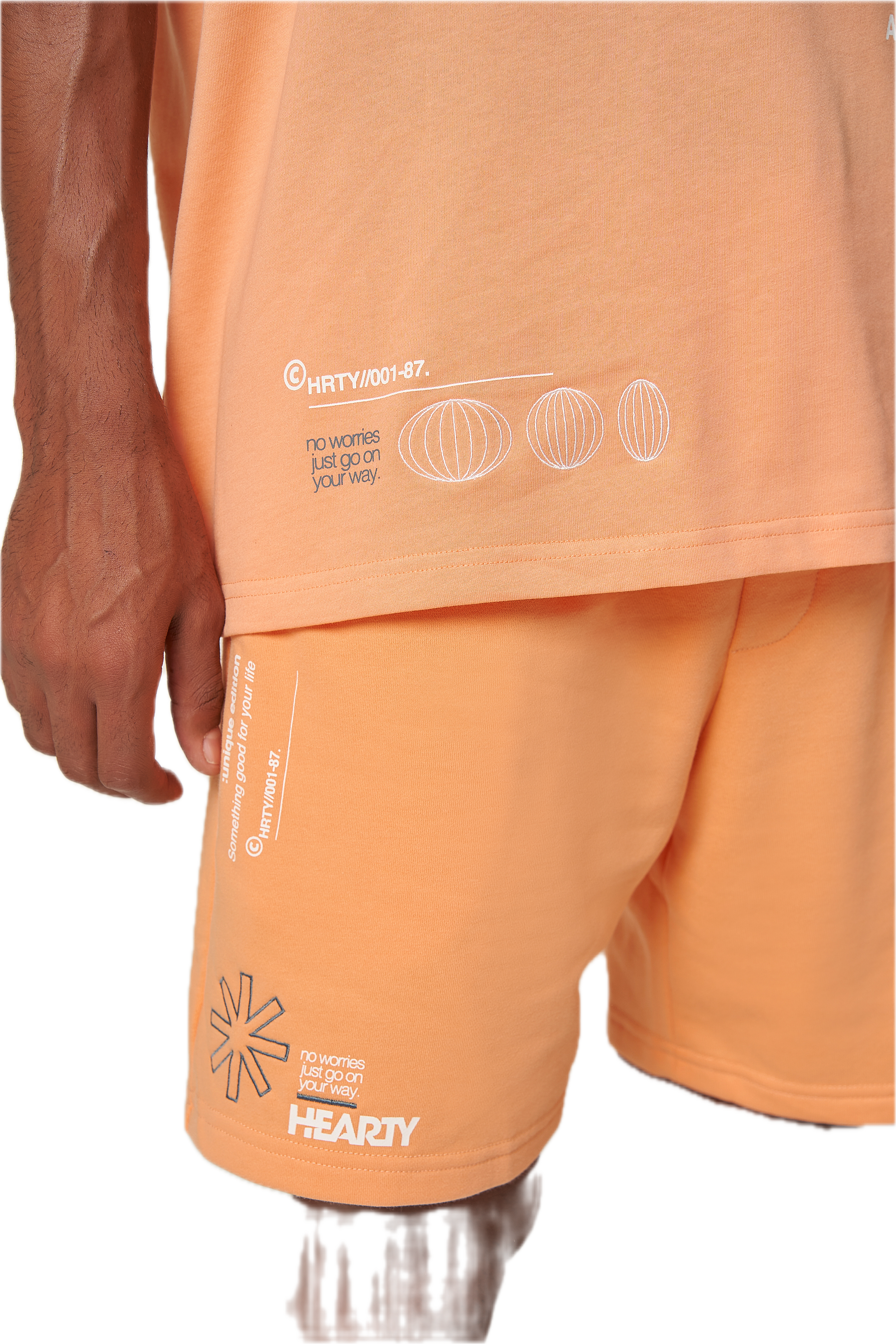 HEARTY GLOBAL COMMUNITY T-SHIRT - SOFT ORANGE (UNISEX)
