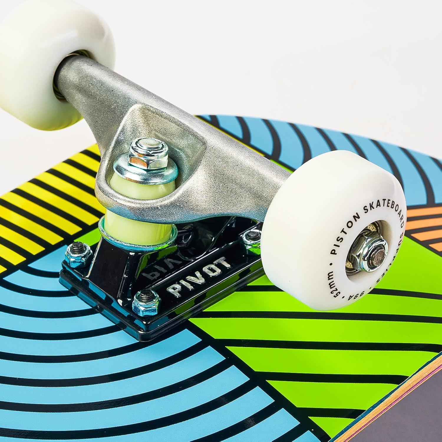 GEOMETRIC SKATEBOARD - COMPLETE